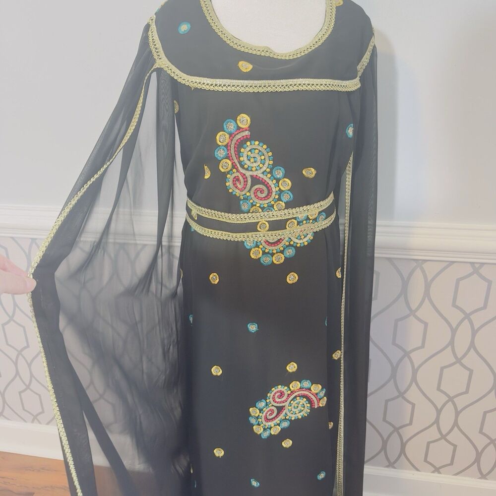 Women's Moroccan Kaftan Dress Embellished Sequins Sleeves Under-Dress Black Cape
